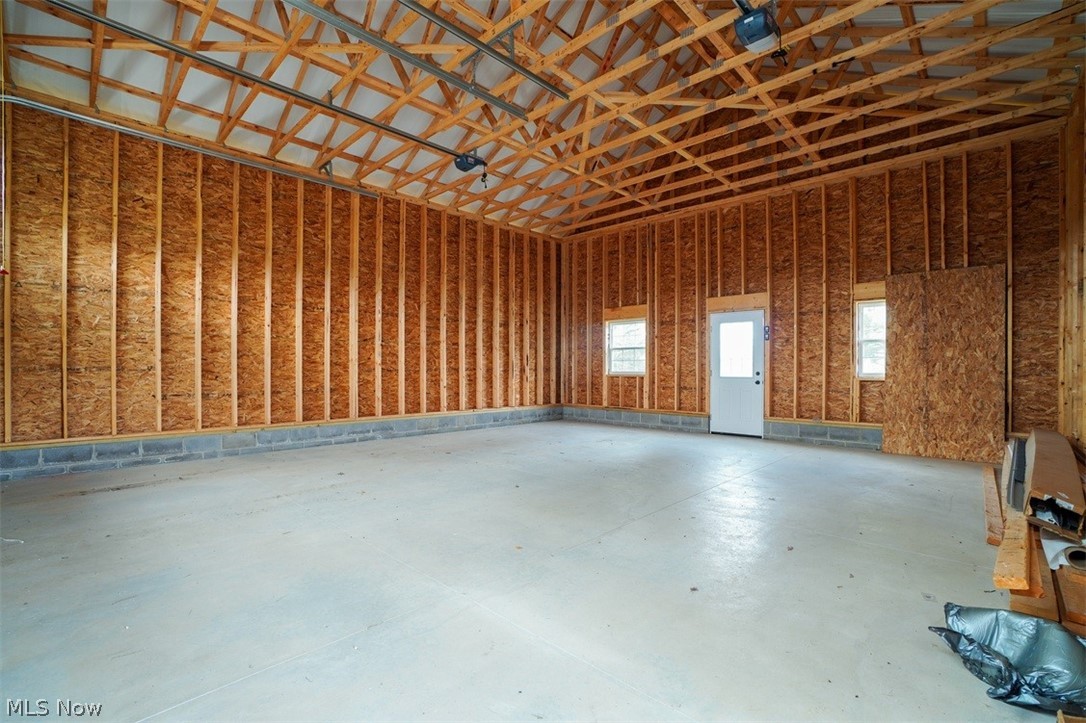 Kiwanis Lake - Residential