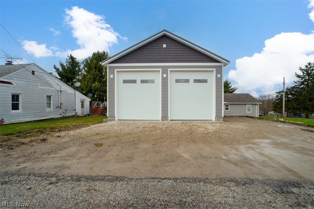 Kiwanis Lake - Residential