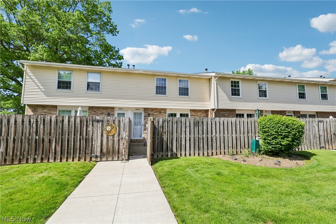 Huntington Park Condo - Residential