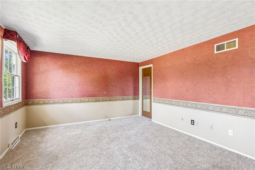 Huntington Park Condo - Residential