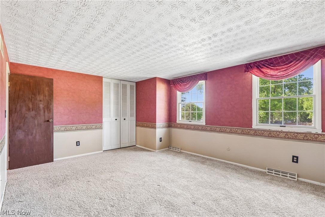Huntington Park Condo - Residential