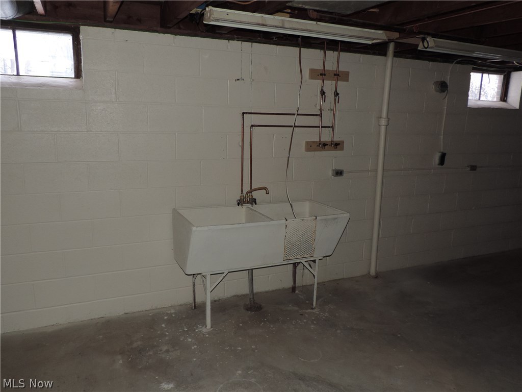 S H Kleinman Realty Cos Holly - Residential