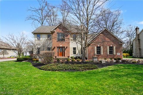 Homes For Sale - 3216 Linden Place<br/> Mahoning County, Canfield, OH 44406