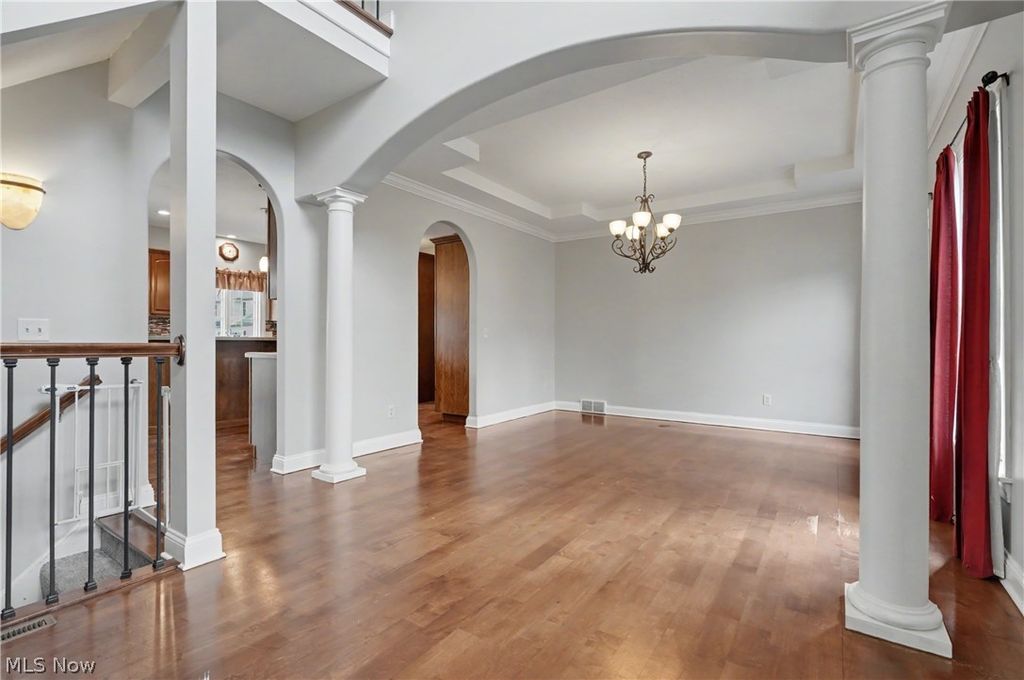 Photo of 3216 Linden Place, Canfield, OH 44406 (MLS # 5195443)