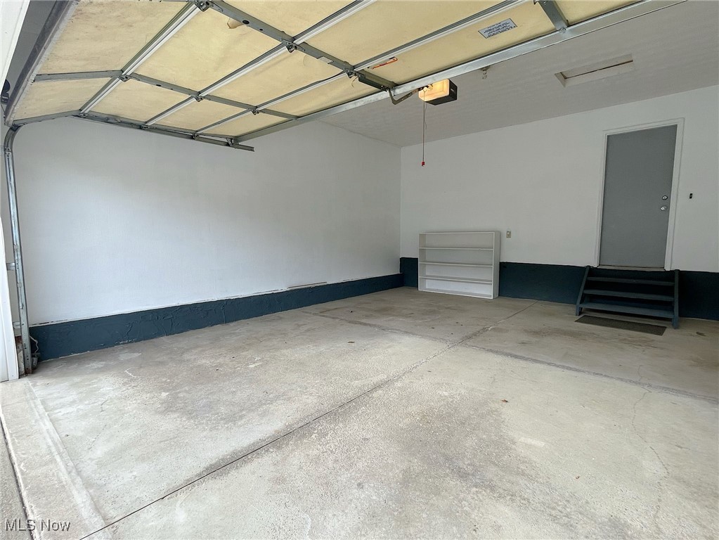 Hilltop Terrace Condo - Residential