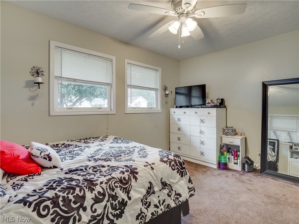 Knollwood - Residential