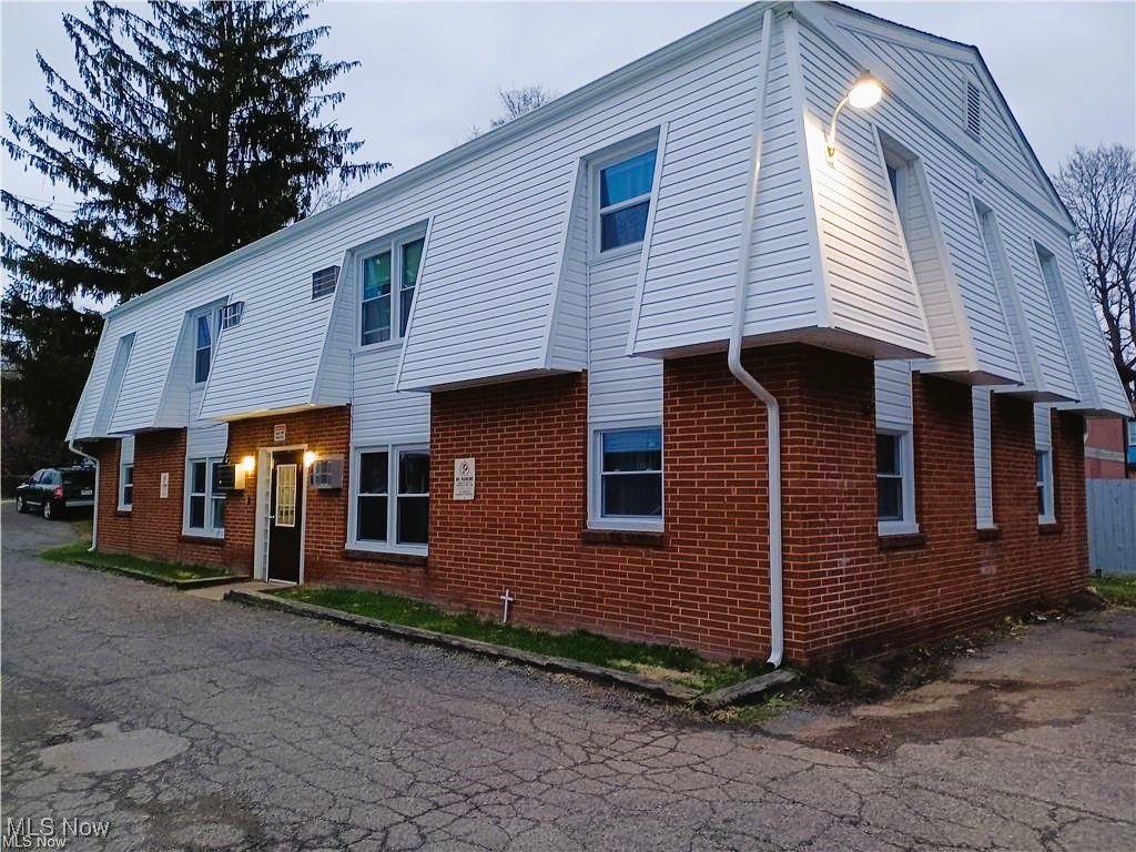 Gorgeous completely remodeled 2 Bedroom 1 Bath Apartment located in Boardman. With so many updates it gives the feels of a brand new home. Very spacious living room, eat-in kitchen that includes a stove and refrigerator. Brand new flooring throughout and freshly painted neutral colored walls everywhere. Beautifully renovated bathroom with shower/tub combo. Comfortably sized bedrooms with huge walk-in closets. Coin operated laundry is available on site. Large parking lot with plenty of parking space. Monthly rent is $825, water and gas included. Tenants pays electric only! Wall unit A/C unit that chills the home in minutes. Full deposit and first months rent required. No pets allowed. Certified pest-free Property! Renter's Insurance required & free credit building services for all our tenants. Easy & accurate rent paying services, 24 hour emergency repair line for all tenants. Locally managed with office, open Monday thru Friday, friendly & professional staff. Great working relationship with Government & Community services that help our Tenants. Section 8 welcome!