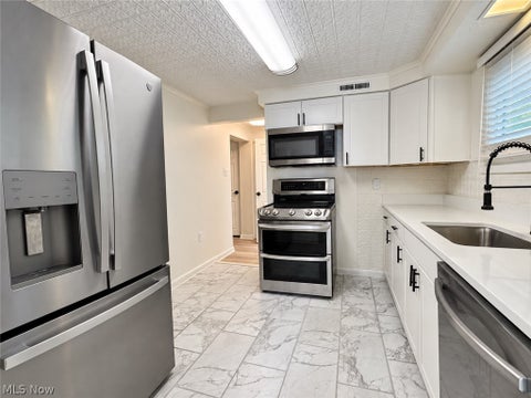 Tiny photo for 3679 Sanford Avenue, Stow, OH 44224 (MLS # 5246061)