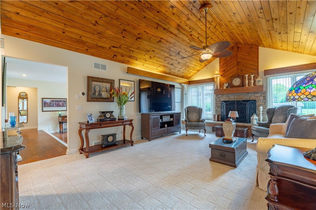 Photo of 3445 Cornwall Drive, Canton, OH 44708 (MLS # 5207057)