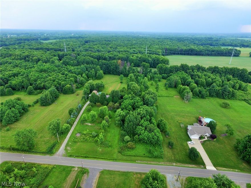Come build your dream home on this 2.6 acre lot with 150' of frontage. Jackson Milton schools, Close to Lake Milton, Ohio’s 72nd State Park. Amphitheater, beach, swimming, fishing, boating, walking and jogging trails plus golf, wineries and shopping.