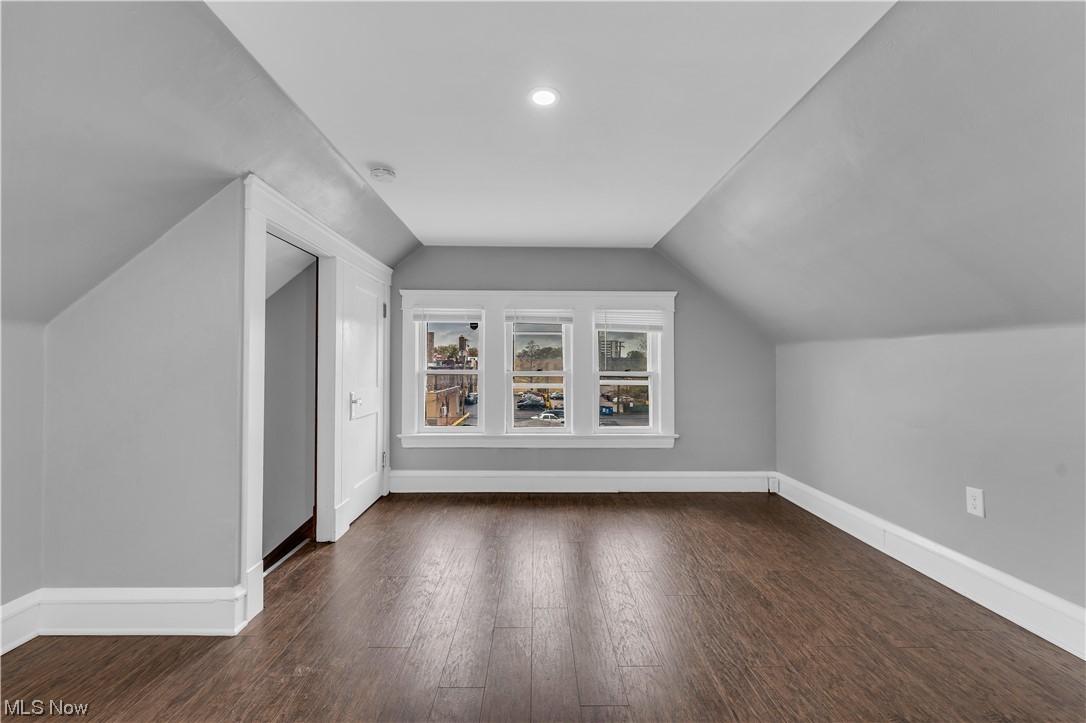 Clifton Blvd - Residential Lease