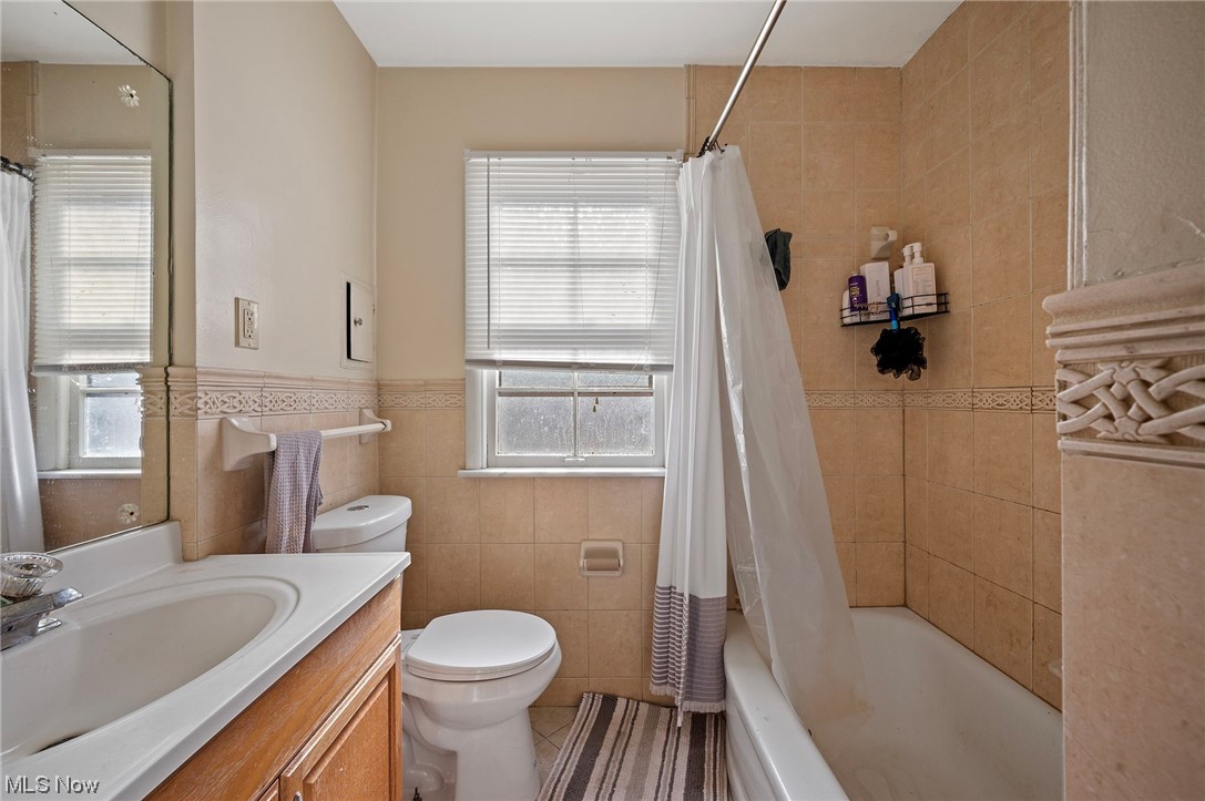 Rapid Transit Land Cos 01 - Residential Income