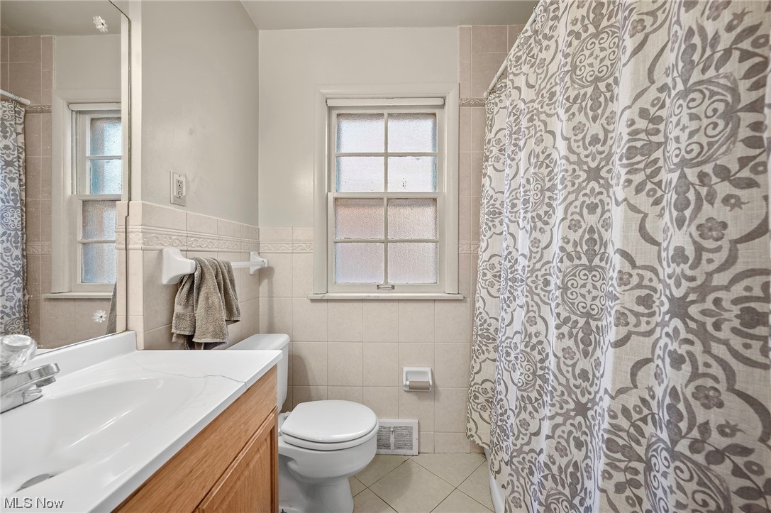 Rapid Transit Land Cos 01 - Residential Income