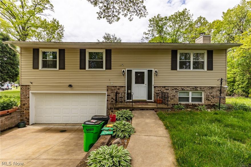 Beautiful house in Tallmadge featuring 3 Bedroom ,2 Bathroom and 2 Car garage is waiting for you .This Bi-Level home highlights a beautifully landscaped yard all sitting on a Dead end Street.First floor features the living room, dining,breakfast bar,Brand New Oven and Microwave and 2nd level deck outdoors which opens views to the Backyard area.Lower level features Recreational Area,Laundry room and walkout to the patio and the backyard.It is located in a great Neighbourhood,Park ,Shopping Fitness and all.Call you favourite Realtor and Make appointment today before it is gone.