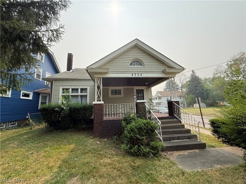 Homes For Sale - 4724 Turney Road<br/> Cleveland, OH 44125