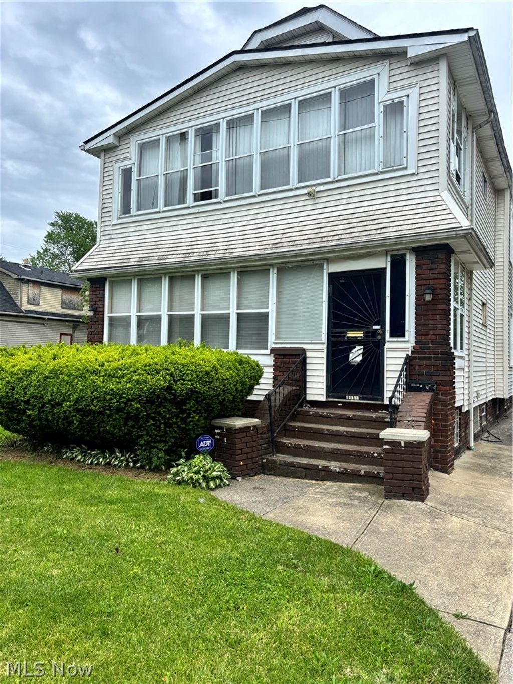 Photo of 12906 Griffing Avenue, Cleveland, OH 44120 (MLS # 5212756)
