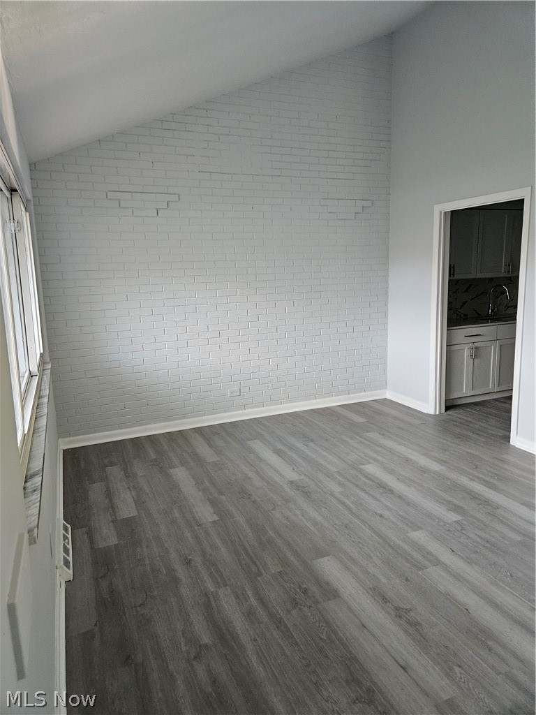 Countryclub Condo - Residential