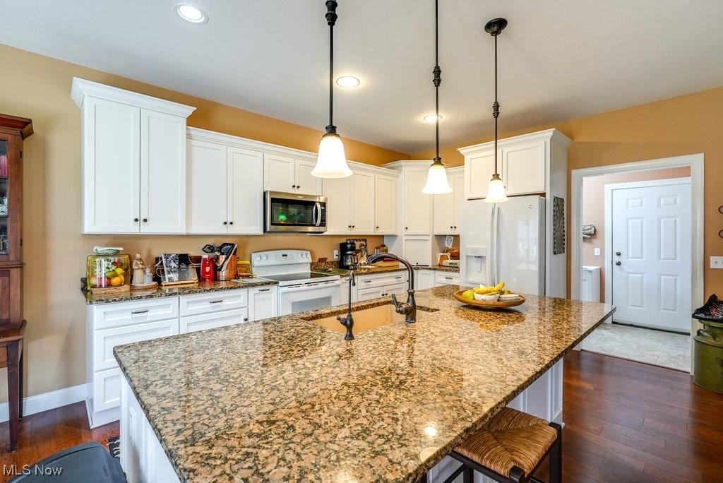 15335 Royal Oak Drive, Middlefield, Ohio image 24