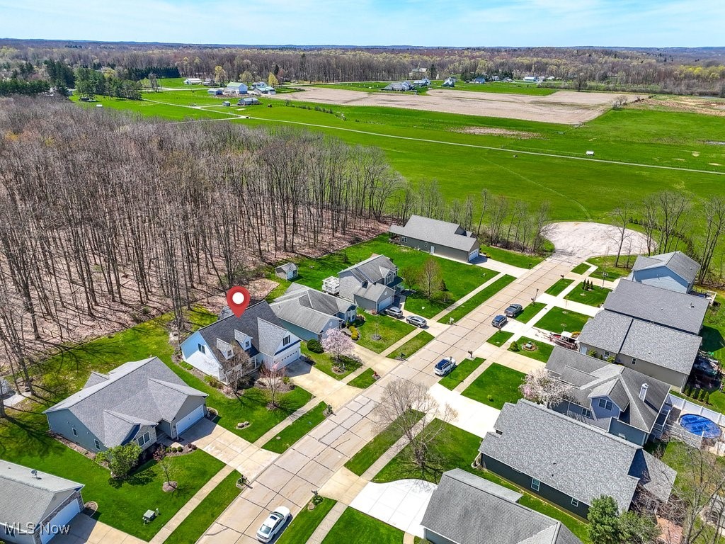 15335 Royal Oak Drive, Middlefield, Ohio image 9