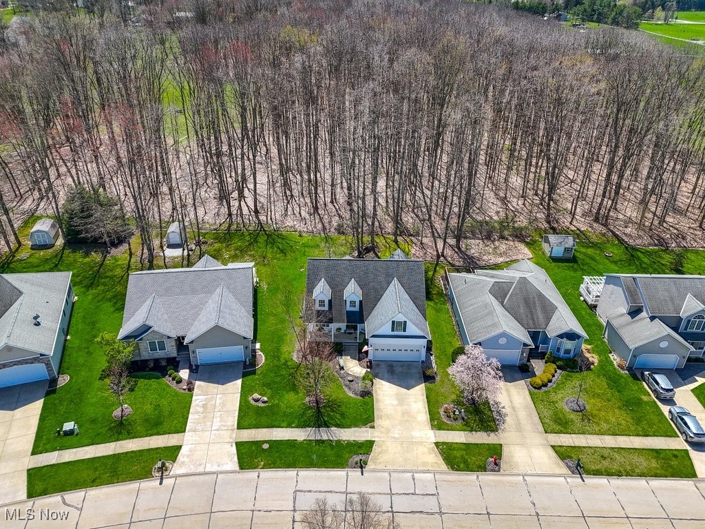 15335 Royal Oak Drive, Middlefield, Ohio image 11