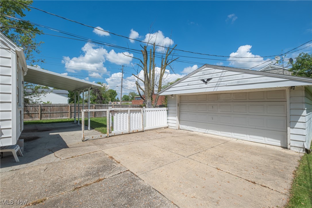 225 Longfellow Street, Elyria, Ohio image 24