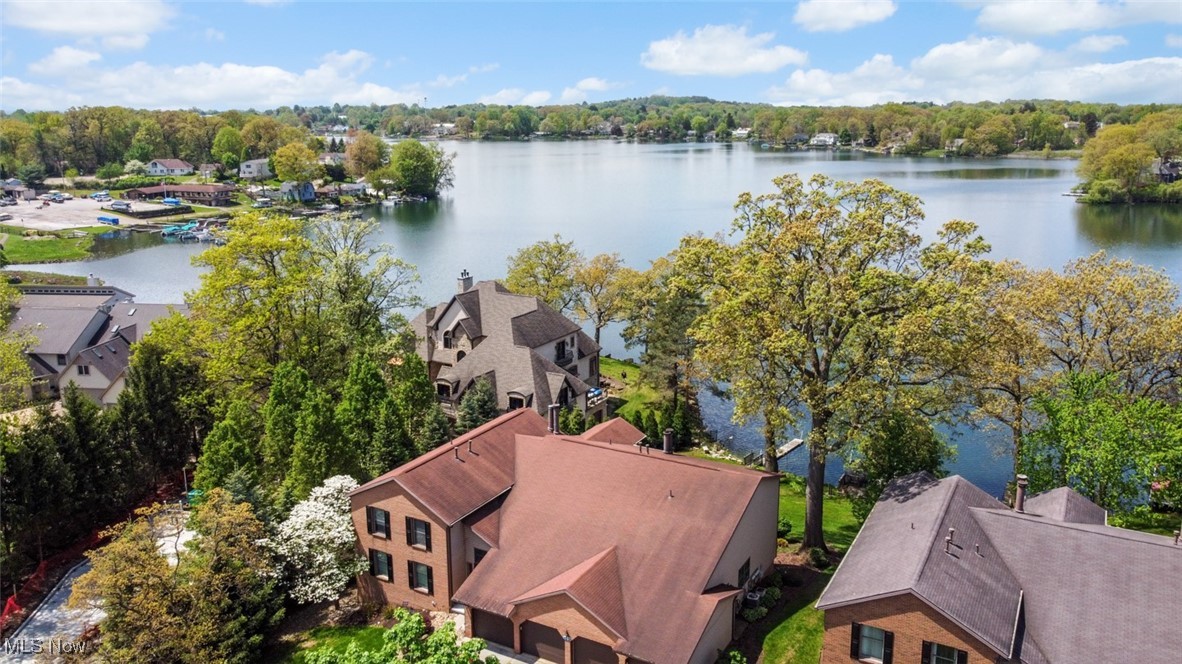 1819 Harbour Circle, Canton, Ohio image 3