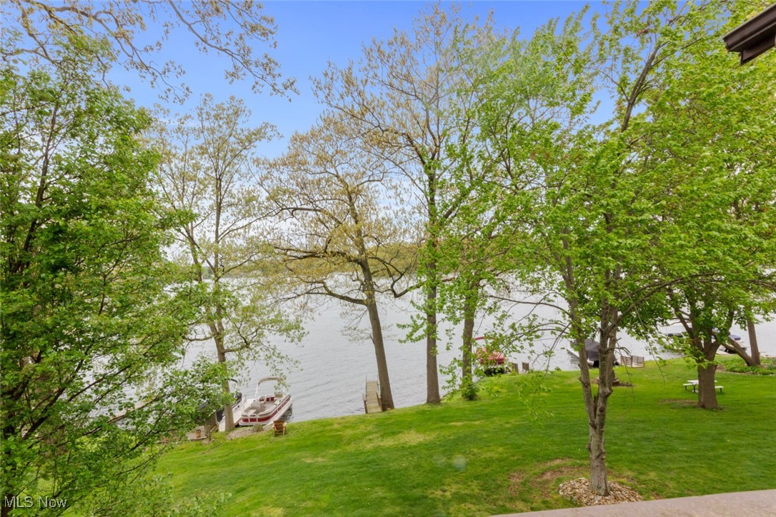 1819 Harbour Circle, Canton, Ohio image 25