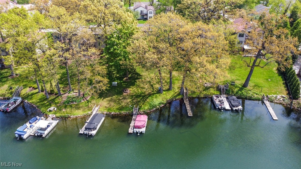 1819 Harbour Circle, Canton, Ohio image 5