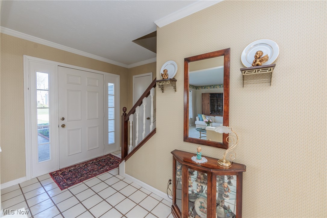 16977 Antler Lane, Strongsville, Ohio image 2