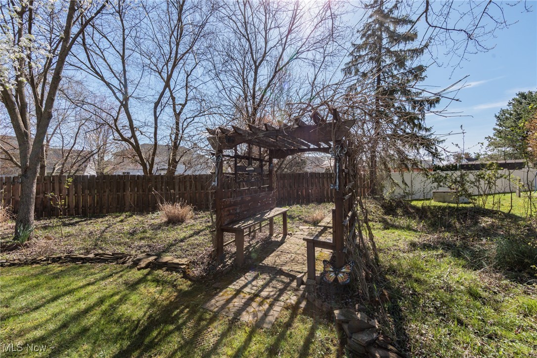 16977 Antler Lane, Strongsville, Ohio image 46