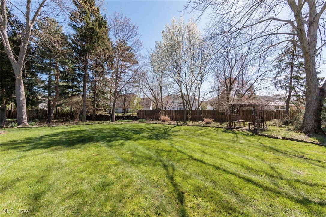 16977 Antler Lane, Strongsville, Ohio image 47
