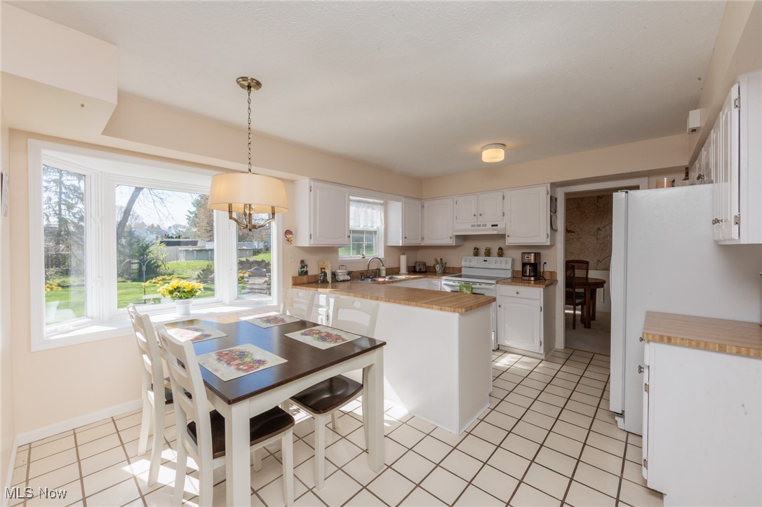 16977 Antler Lane, Strongsville, Ohio image 7