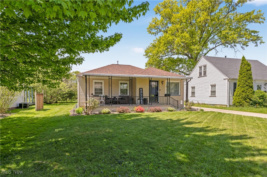 379 Foster Drive, Warren, Ohio image 2