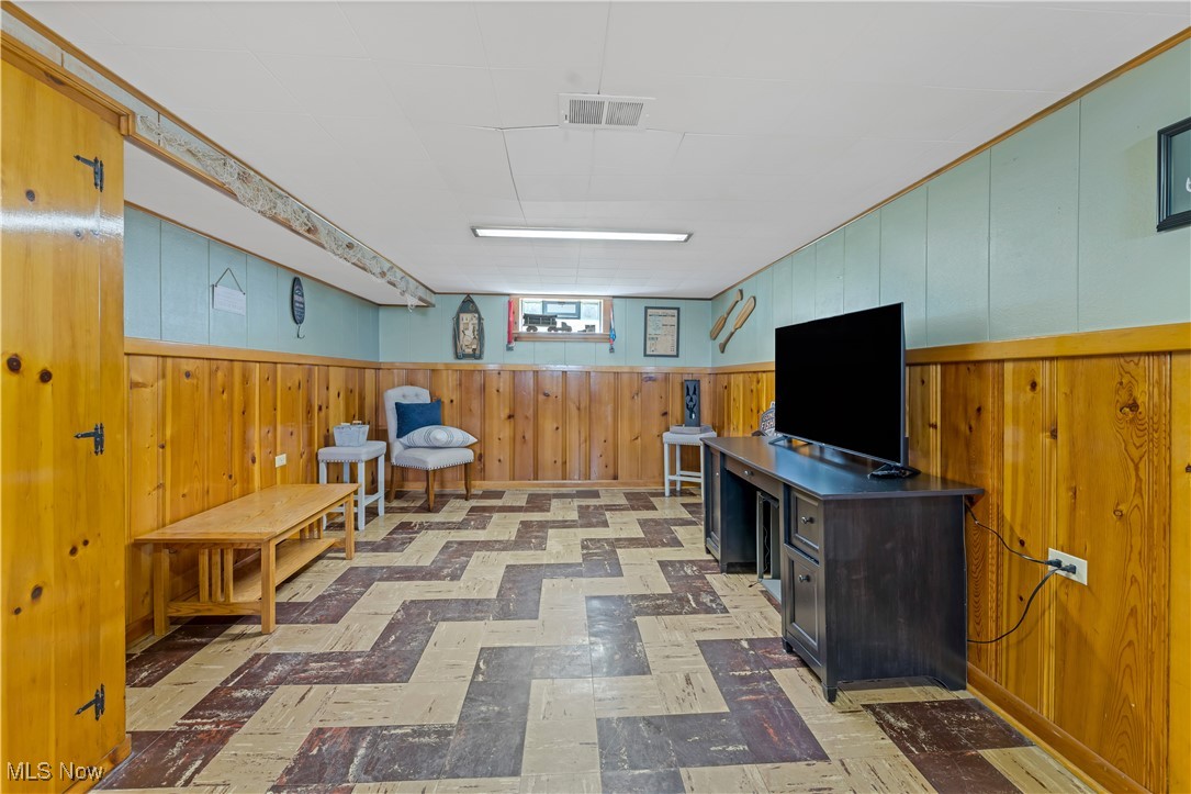 379 Foster Drive, Warren, Ohio image 30