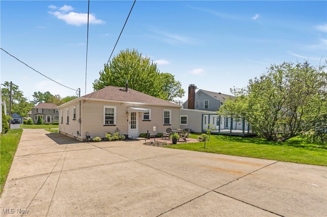 379 Foster Drive, Warren, Ohio image 11