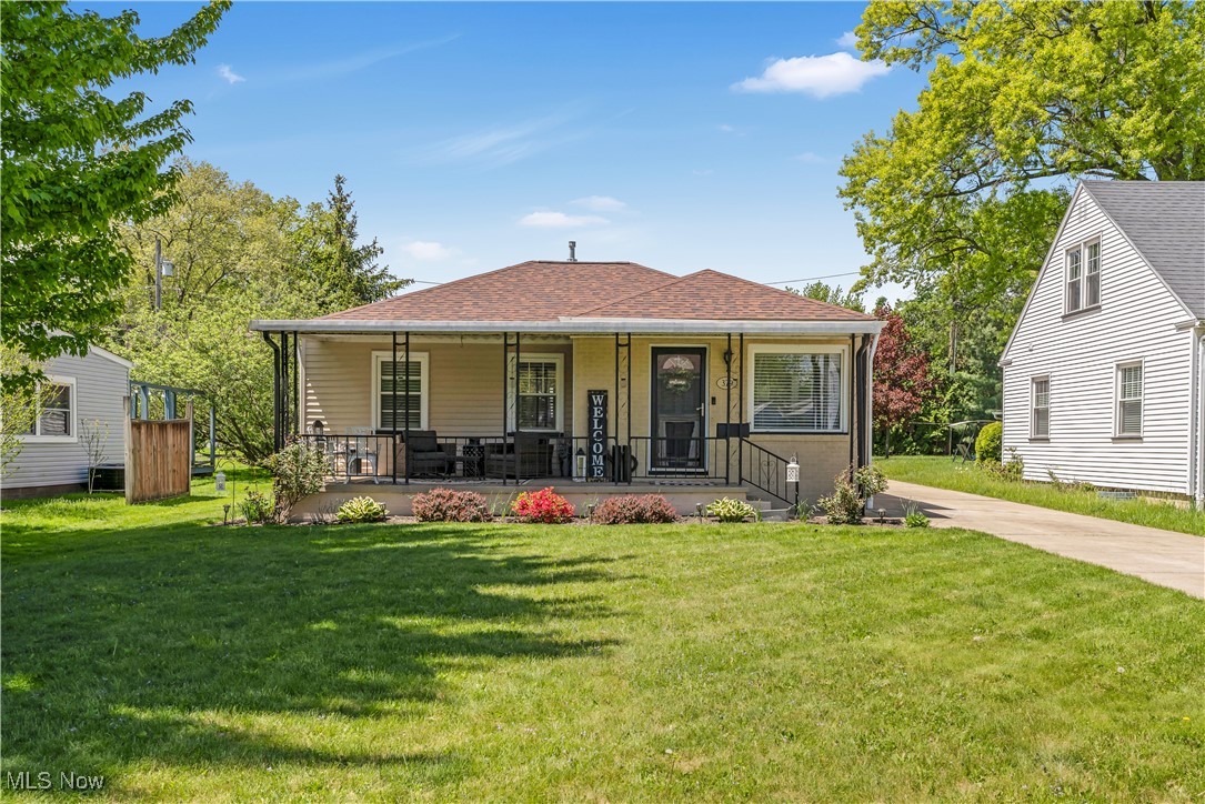 379 Foster Drive, Warren, Ohio image 1