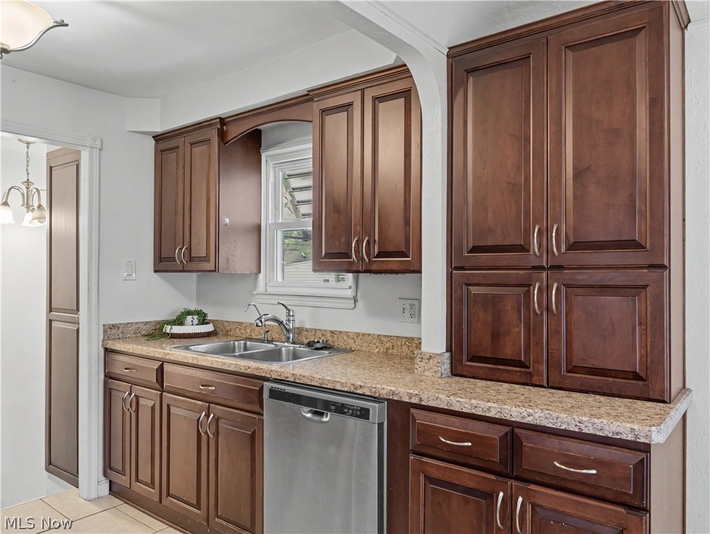 Briar-Cliff 05 - Residential