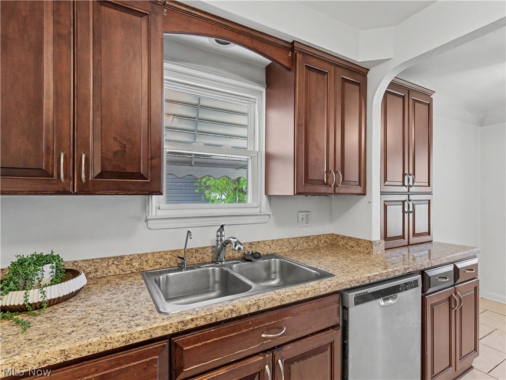 Briar-Cliff 05 - Residential