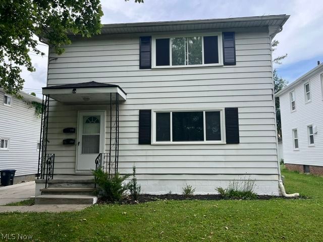 Photo 1 of 25 — 1727-1729 Shatto Avenue, Akron, OH 44313