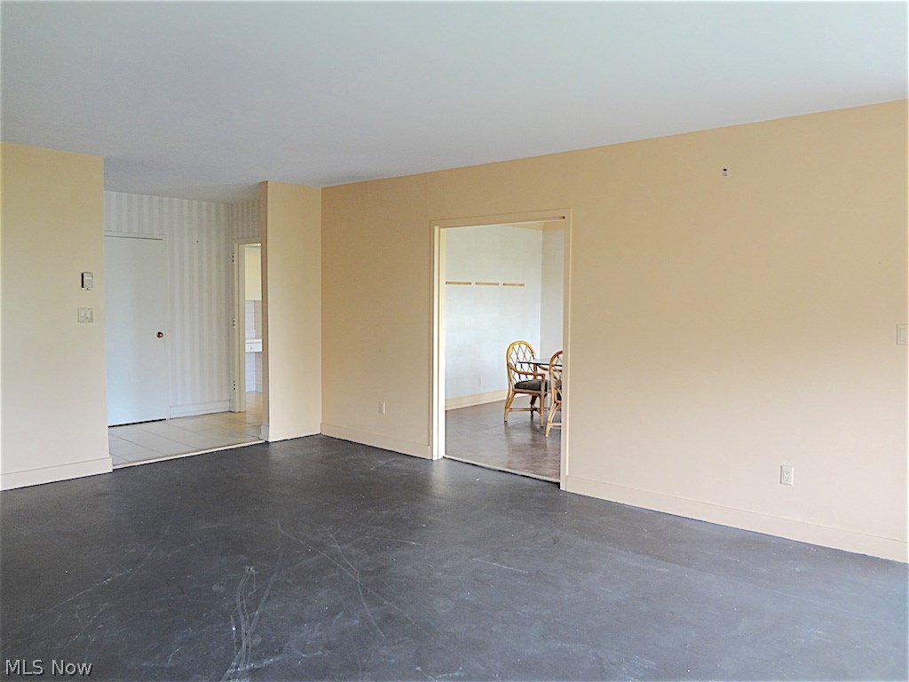 One Bratenahl Place Condo - Residential