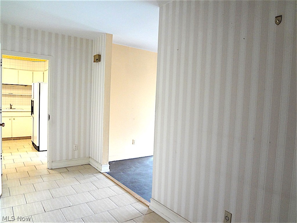 One Bratenahl Place Condo - Residential