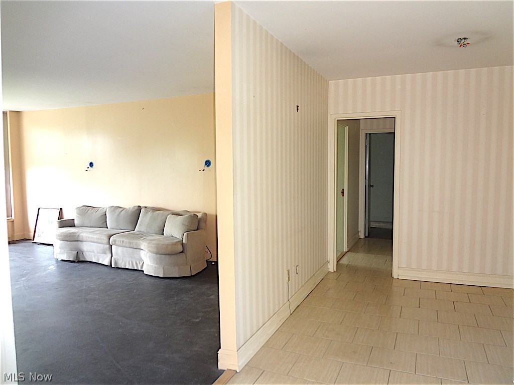 One Bratenahl Place Condo - Residential