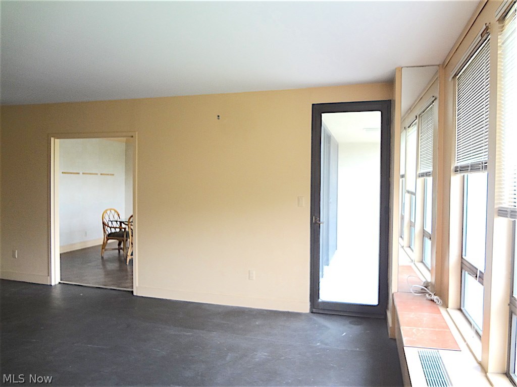 One Bratenahl Place Condo - Residential