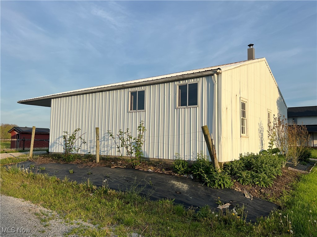 7376 S Honeytown Road, Fredericksburg, Ohio image 21