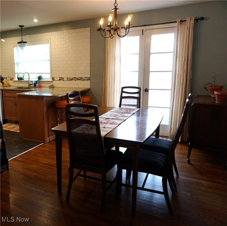 8488 Hallnorth Drive, Mentor, Ohio image 7