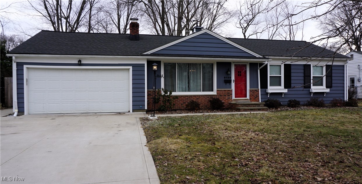8488 Hallnorth Drive, Mentor, Ohio image 1
