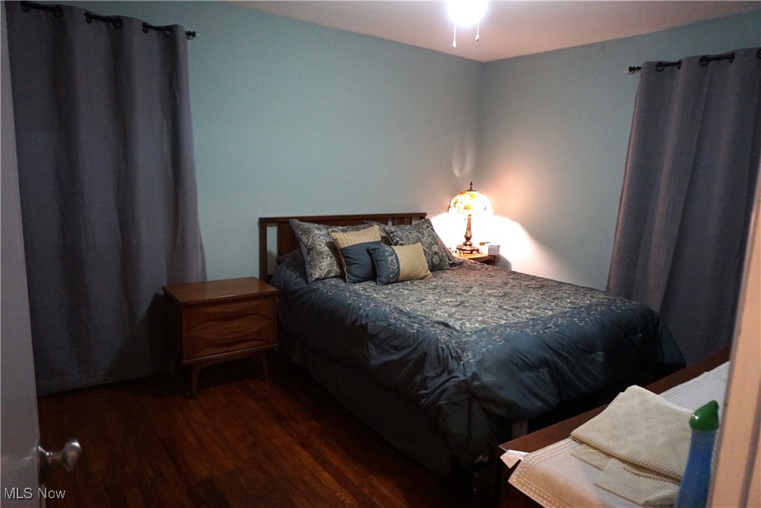 8488 Hallnorth Drive, Mentor, Ohio image 13