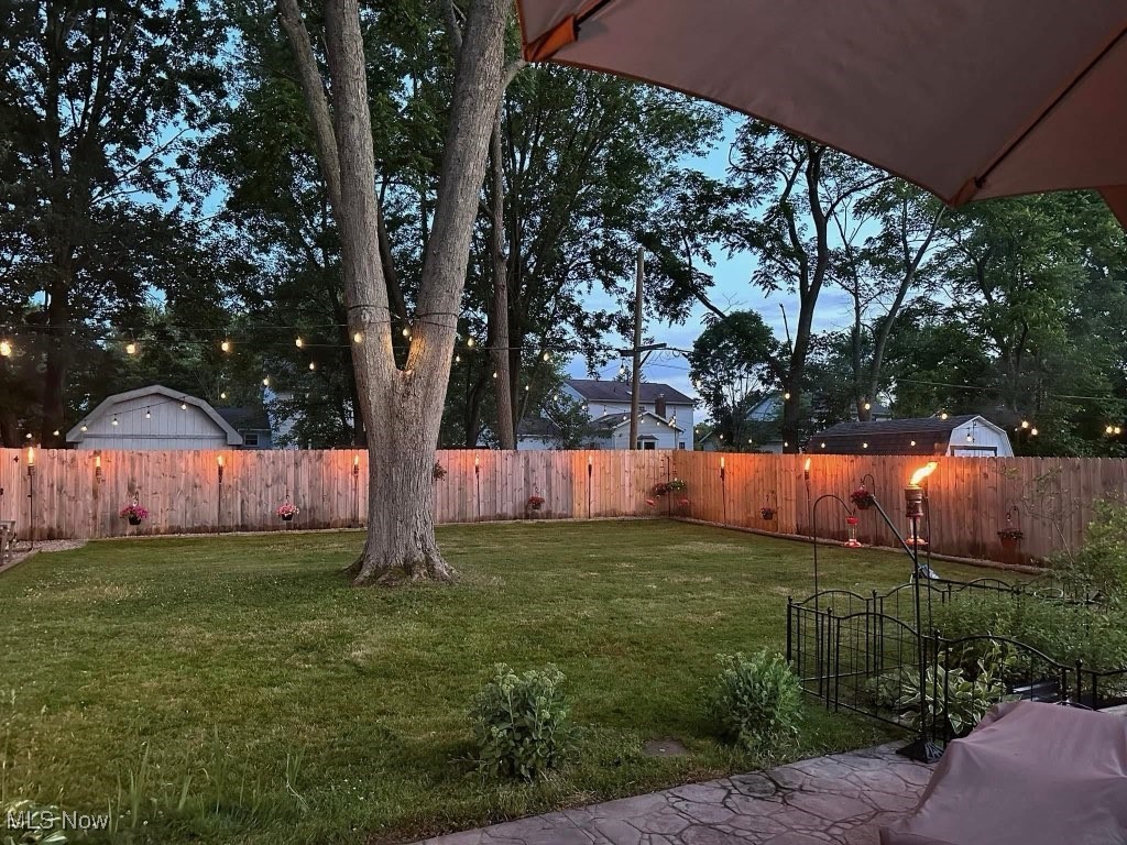 8488 Hallnorth Drive, Mentor, Ohio image 21