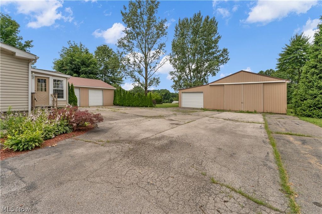 Photo of 13254 Unity Road, New Springfield, OH 44443 (MLS # 5225308)