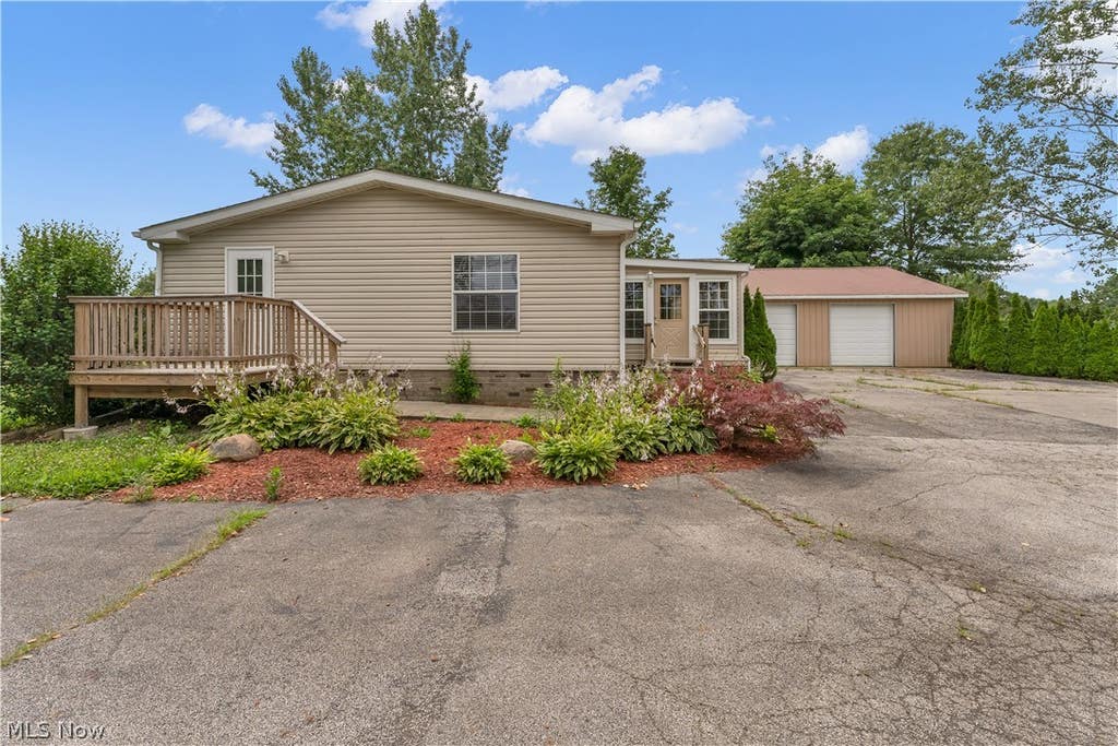 Photo of 13254 Unity Road, New Springfield, OH 44443 (MLS # 5225308)